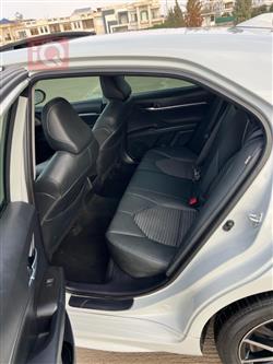 تۆیۆتا کامری